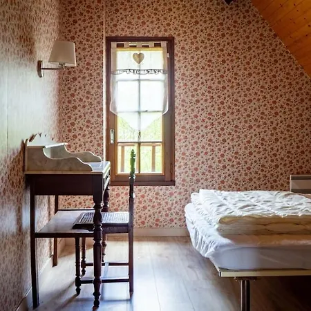 Maison Avec Vue Sur La Montagne Les Circaetes بيت للعطل Bourisp